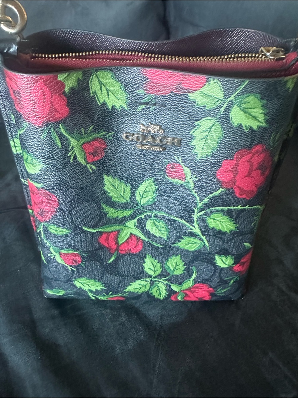 Coach Black Floral Signature Bucket Bag with Red Roses - Picture 6 of 8
